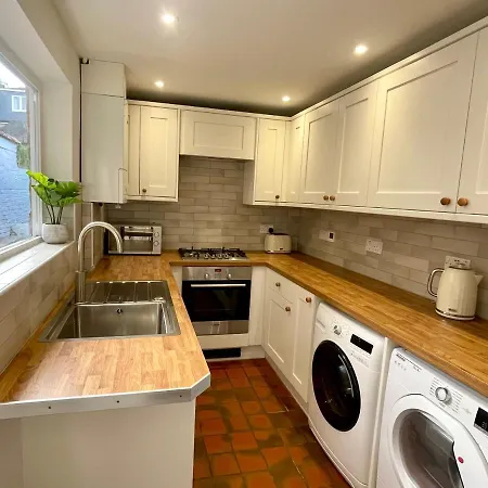 Great Town House - Central York