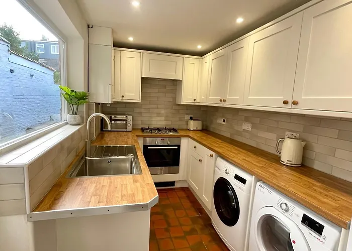 Great Town House - Central York