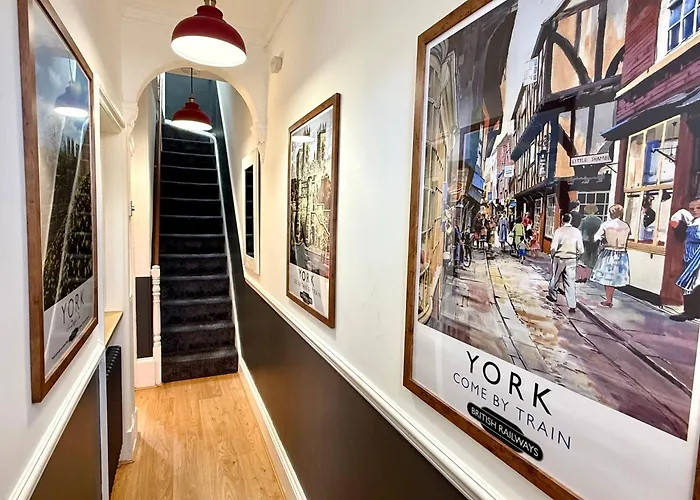 Great Town House - Central York *