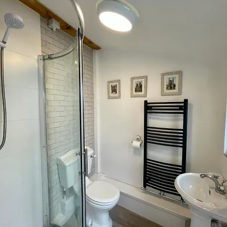 Great Town House - *