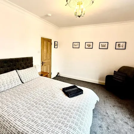Great Town House - Central York *